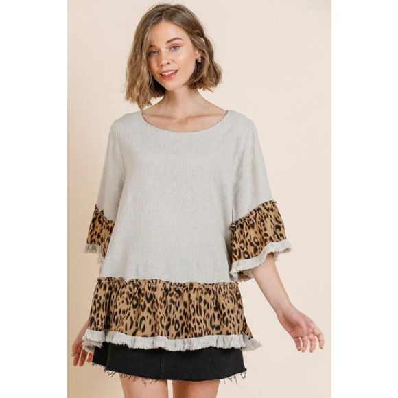 UMGEE Womens Blouse‎ Size Large Beige Leopard Print Ruffle Trim Bell Sleeves - Picture 1 of 12